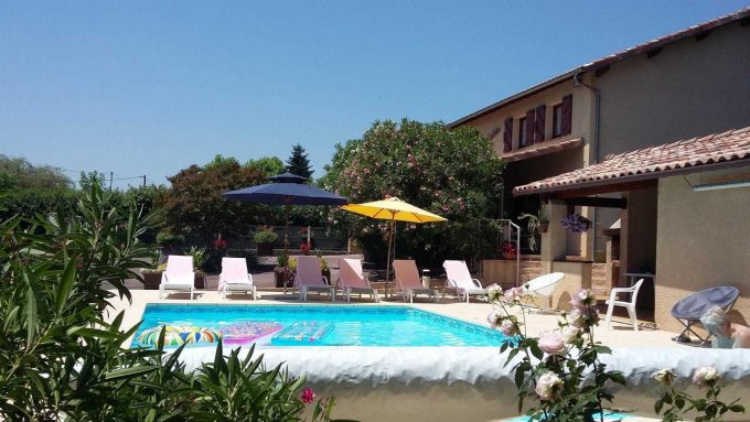 31G100253-16794c5811d546c3bd8a62a9832ede0d