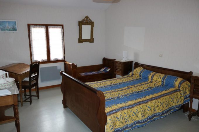 31G100253-18390cf834944420908da39f9b4b2671