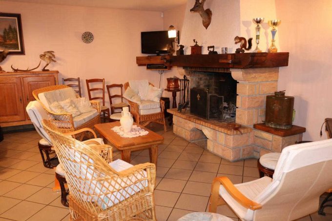 31G100253-38748ab6fede4d97a422d532910c5cff