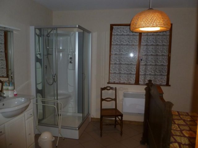 31G100253-575e895338fd44b7be72aff9611c1277