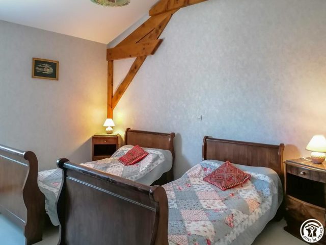 31G100253-73e224bbe90a4530a84ea486397ab5b6