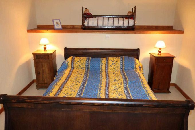 31G100253-bc2c6dc2c81940f4aaa16909e57fea81