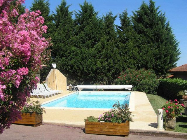 31G100253-e79467ba31a7477b8639ca13260b04df