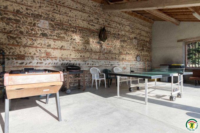 31G100307-cd692a6f33b74cc5a8839ea2a4ac5cae