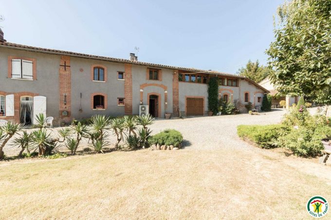 31G100307-da7cb345232543c5abc5cacb3bb6daf5