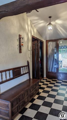 31G100310-ee3a964edaf84238994d474455269d6b