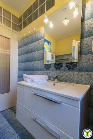 31G100358-1fe17e3b57cf47cfa23a7d0c366df482