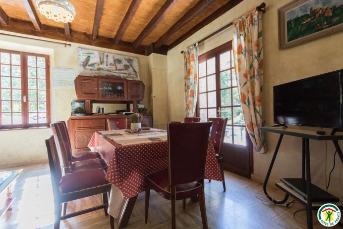 31G100358-2a72acfe3dd84272bdf1e261146709fe