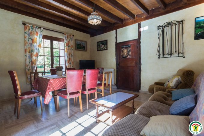 31G100358-dd1b1972529f4a208897cbf35c57c543