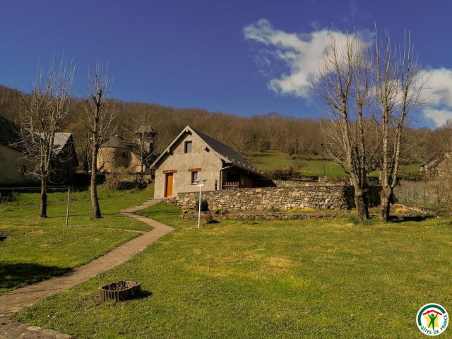 31G100446-1d4dbeffc7b342b193e9169911076895