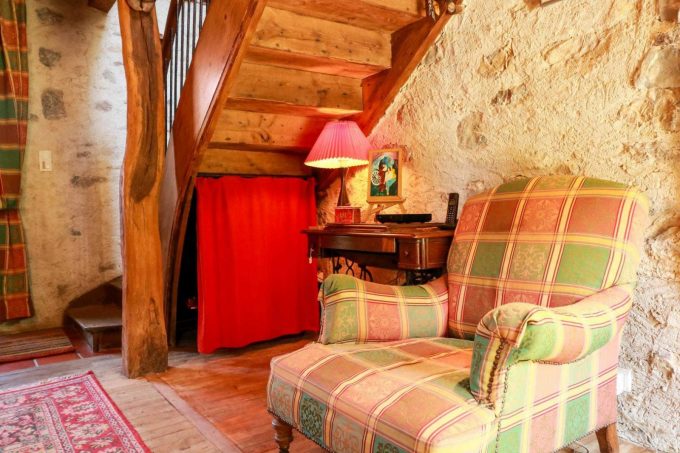 31G100471-54a19e2cd5b040fcabadc944a20daf95