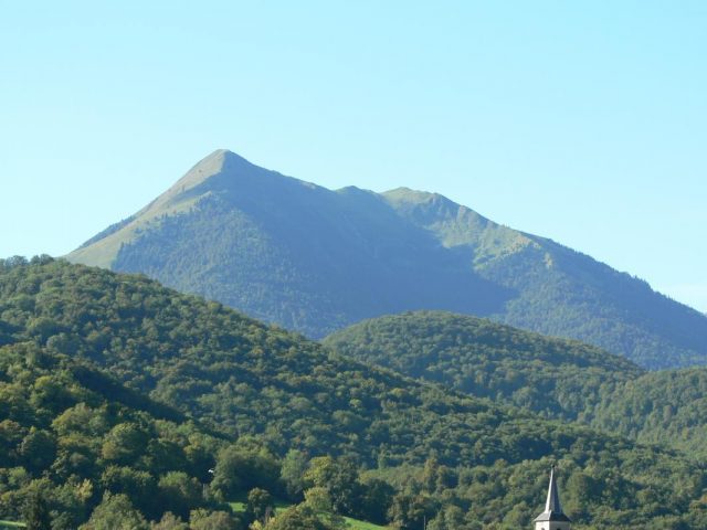 31G100509-04a161e569fc4c9eb3218ed8072ba4f0