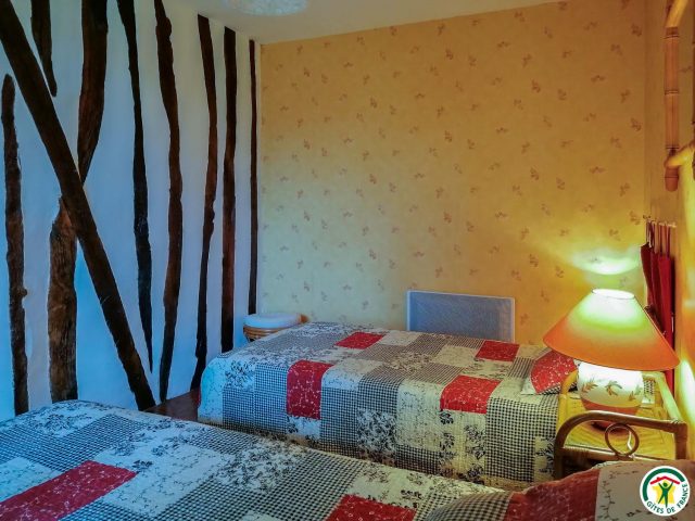 31G100509-c178f508a61b4a40850f00a3ac384c0a