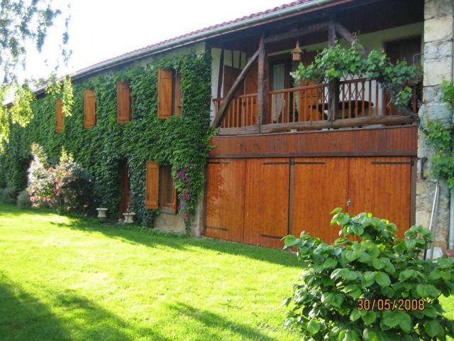 31G100509-f26bdf8c01294059a6e05f180373257a