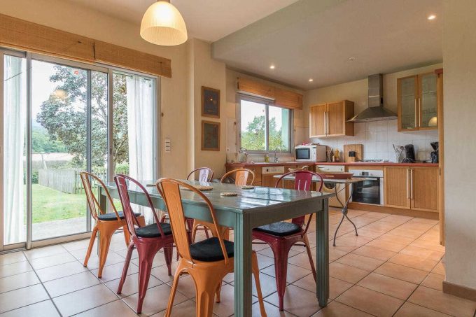 31G100587-23d31899979d41f0bcc34a71ca285ba7