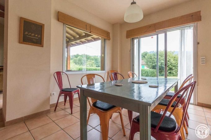 31G100587-914cabe11aa84200a82767b93dd41de2