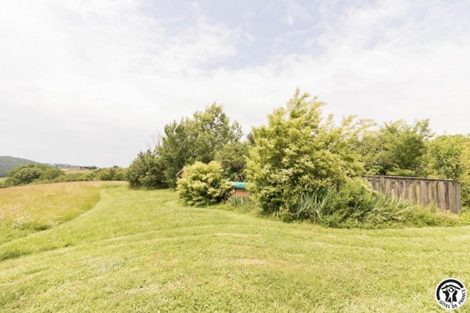 31G100621-1147c32d8cbc4aea9bfe84ea4e0e907b