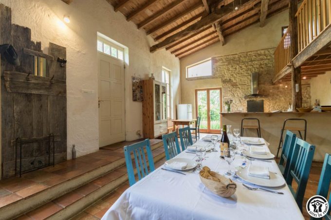 31G100621-5fd22c2f9f38411b8c27e659cf093d23