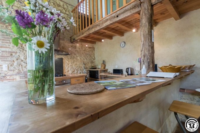 31G100621-79df26ab023c4efaab9739a053d77c99