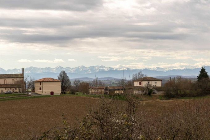 31G100621-a572ec21199744fe9bd0dcf3235a6dd6