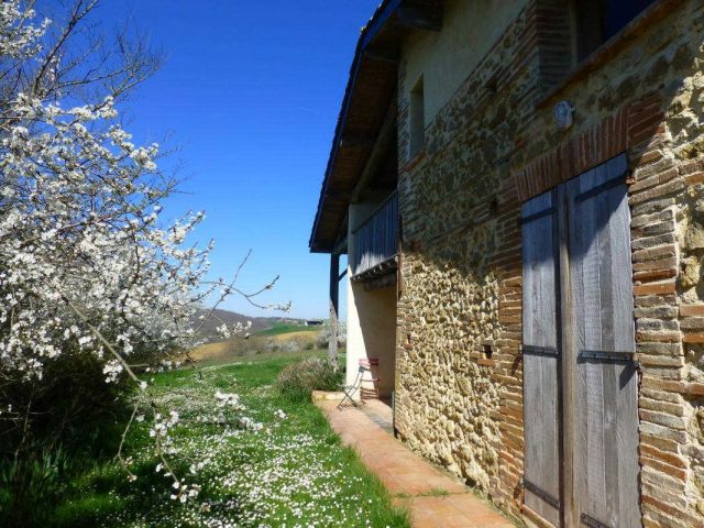 31G100621-c6917683111245dfbe300904bc837897