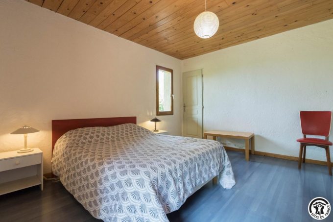 31G100621-d15d2129636e47829971056ab4d0f466