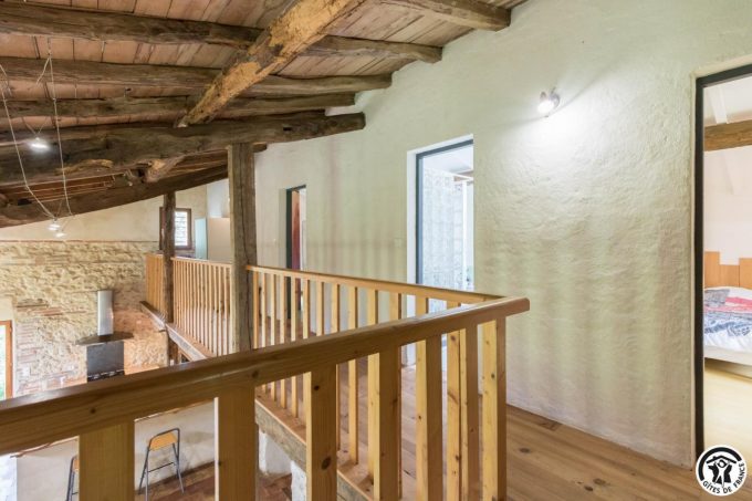 31G100621-d6d28e76624c4689b445741d32b52bf8