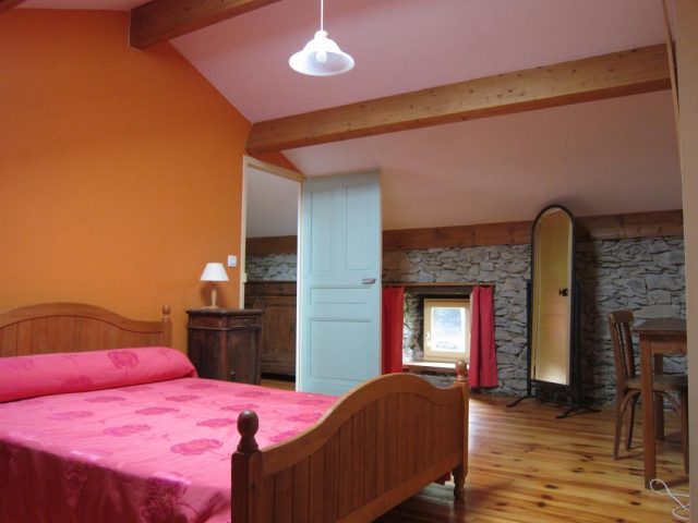 31G100677-ee3182932cb14cf8b59abd3ec05ac982