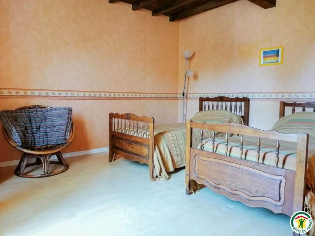 31G100764-12bad9a3a2c1494a919e09faf3086cda