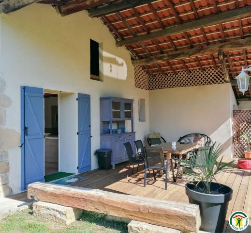 31G100764-ebb5b368cf394d278539ecee46030e20