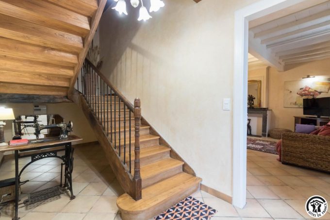 31G100773-028e6b9293d24c07989a9374f9b3e8b6