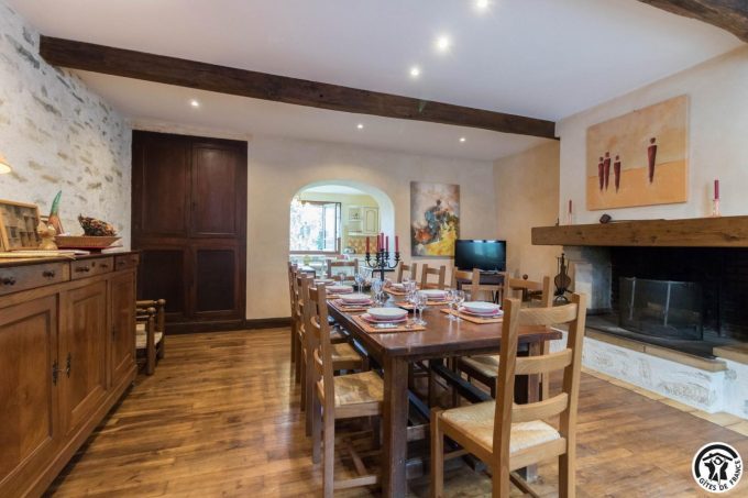 31G100773-24473b2d457945d787edf2ca1bb7ee4b