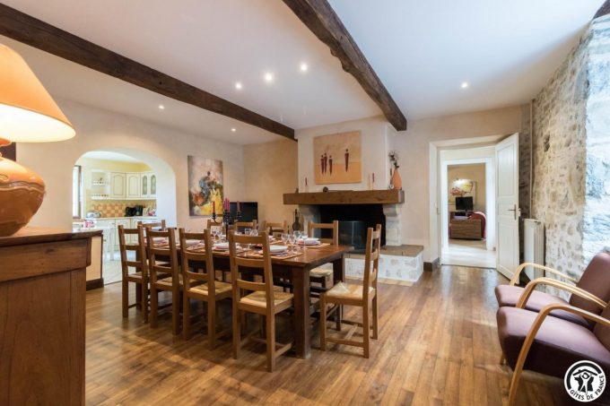 31G100773-c7b0f1fc585d4989b42c504be155fe30