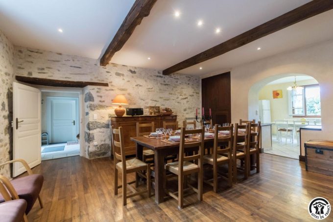 31G100773-d8ea9a4ec8ed40c5a56846d48e54ec8d