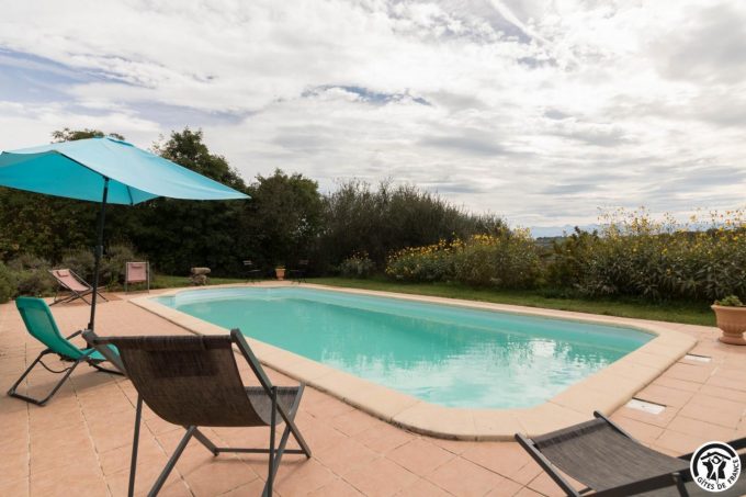 31G100978-156d4629455944e4b79a560cc8bbe3f8