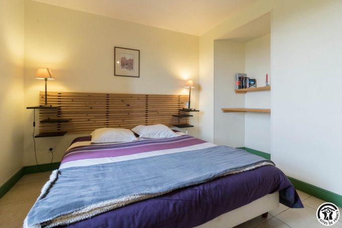 31G100978-9c6f2fcded6042368bce3a1fad06fb3b