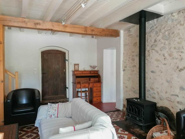 31G100985-37aa983bf63349c5ac3f38fa79a2b3df