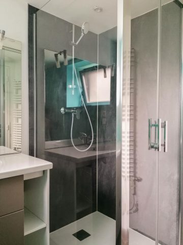 31G100985-b402ad322dd9483690a815f3ebfec40e