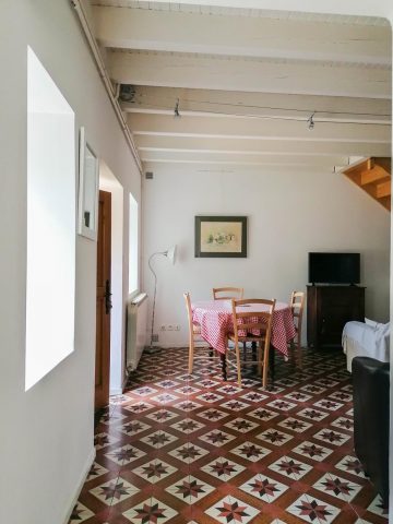 31G100985-c3937c0d0afd402ea9e02898d34e8128