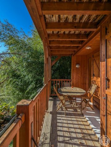 31G101017-366971b6878348c99a1f24958b47bda5