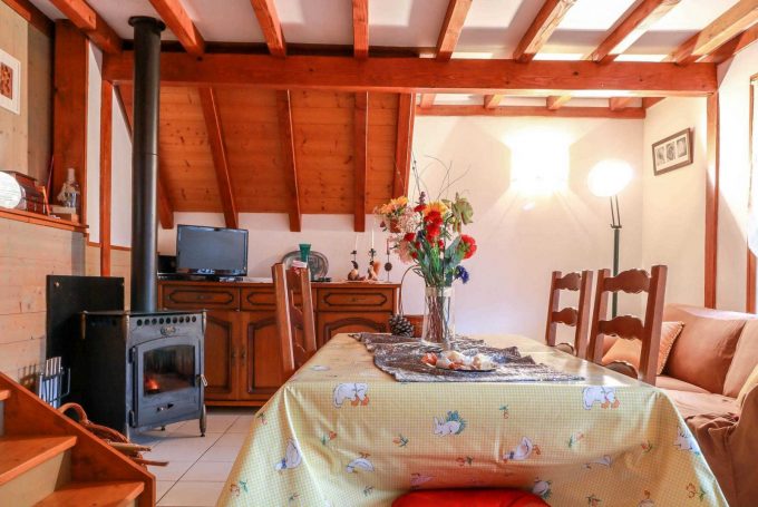 31G101017-3722d72c73ef43e08a1a90ca5853f071