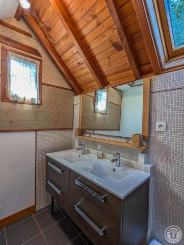 31G101017-8d9e225b3ab146b8a728b48f03ceea91