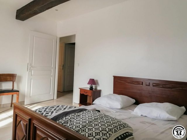 31G101082-877d4f477c0b41e783850e477b449680