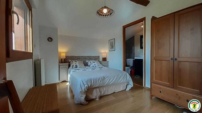 31G101092-35f42fe5a0c34b75b99b4005184f0dc7