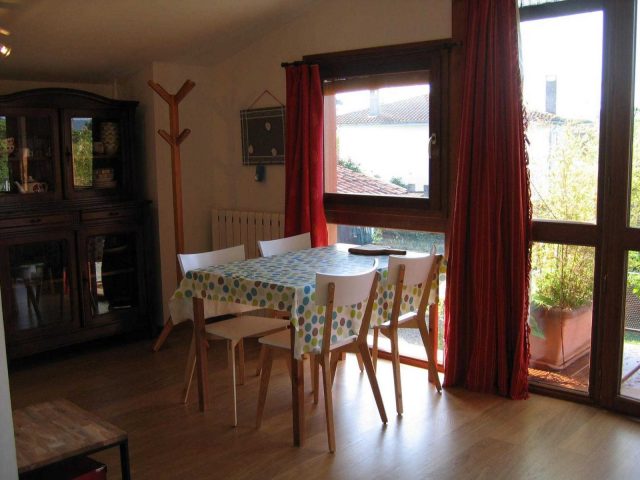 31G101092-44747ae1c6e74d0b913e855ea3891f34