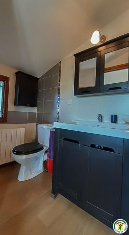 31G101092-999f37cb3bbd4d65a1119009d5677b9a