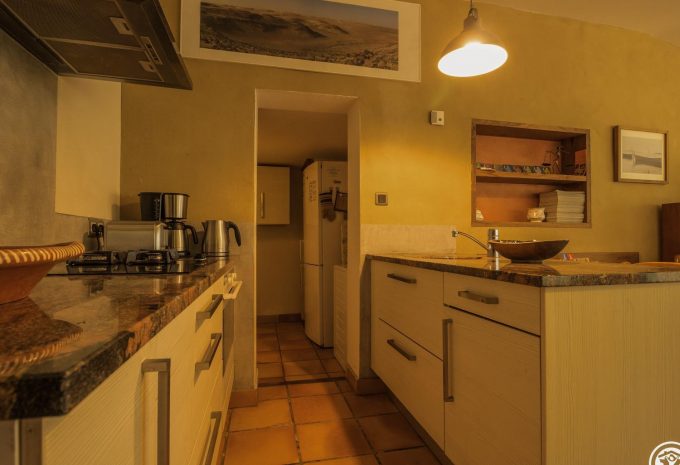 31G101102-24e4ca20cdf84a5f98e68616c71b8f98