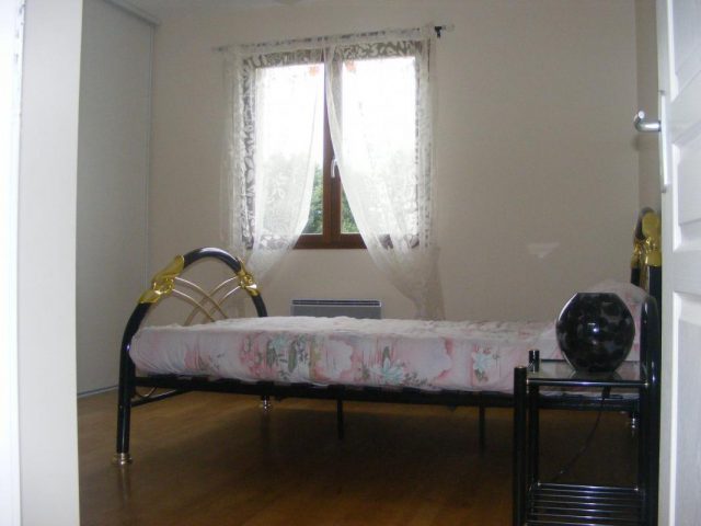 31G101105-8ea8e3dcf6584c95a778c12a806d8ff4