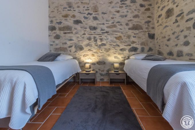 31G101116-4b033774c2464534be92d673642fc7d6