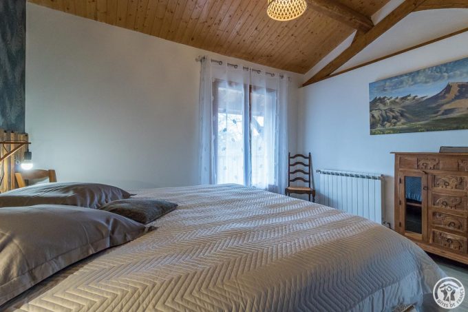 31G101116-9a26701c39dc4fc694a2d43987e52bd9